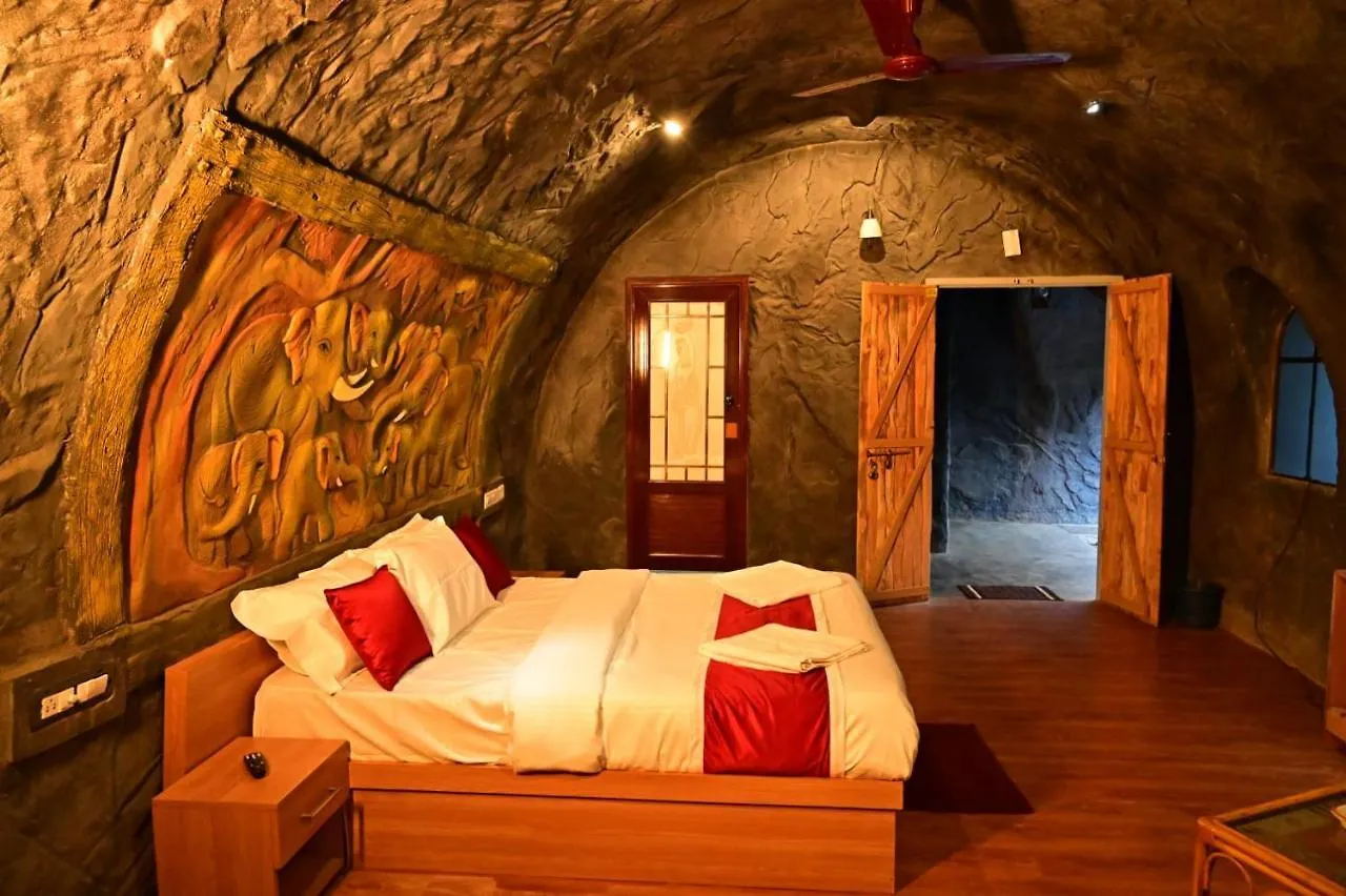 Resort Cavern The Leisure Club Hotel Wayanad